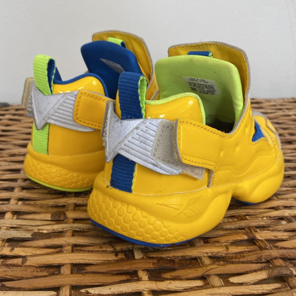 Reebok Versa Pump Fury Minion toddler slip-on shoes - Picture 3 of 11